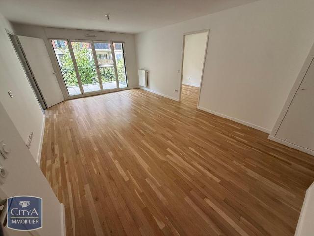 Location Appartement 4 pièces 81m² PUTEAUX 92800