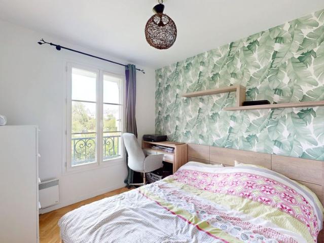 Location appartement 4 pièces, 82.40m², Le Plessis Robinson