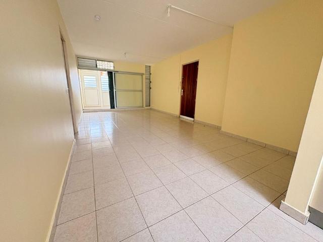 Location appartement 4 pièces, 82.03m², Ducos