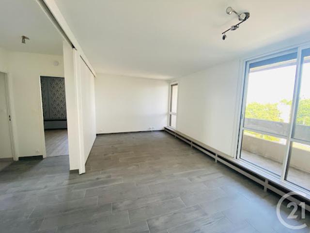 Location Appartement 4 pièces 82 m2 Elancourt