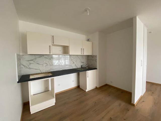Location Appartement 4 pièces 82 m2 Laval