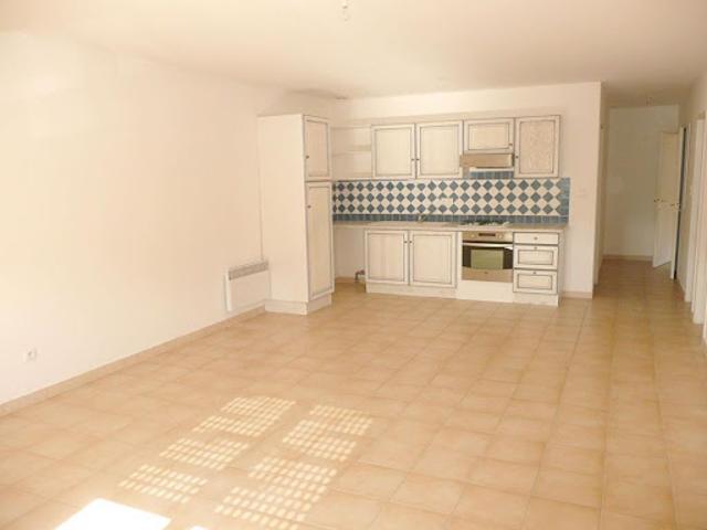 Location Appartement 4 pièces 82 m2 Mallemort