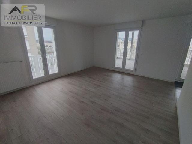 Location Appartement 4 pièces 82m²