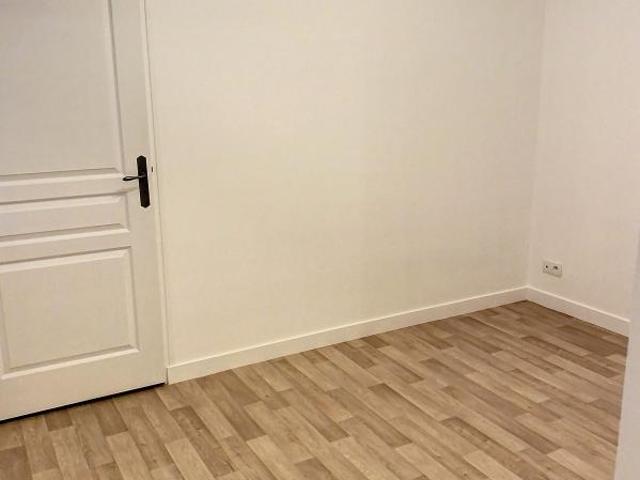 Location Appartement 4 pièces 82m² ANGERS 49100