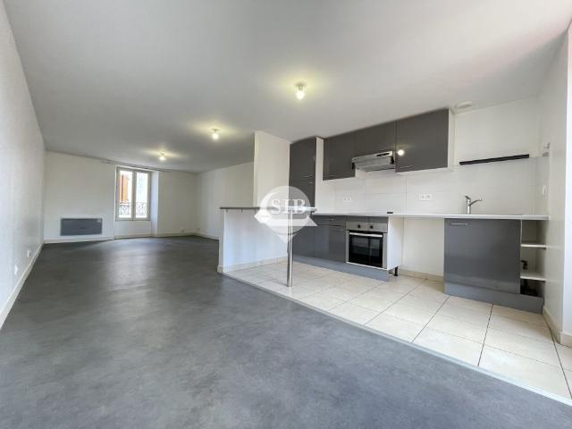Location Appartement 4 pièces 82m² LINAS 91310