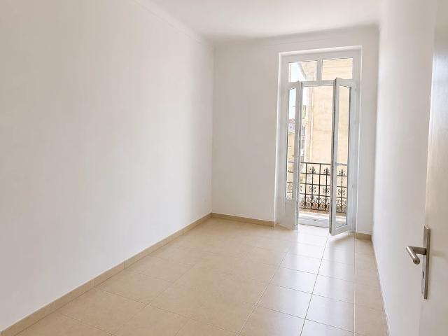 Location Appartement 4 pièces 82m² NICE 06000