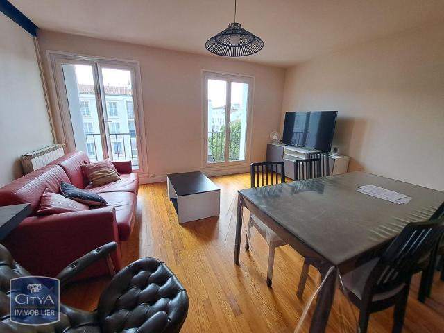Location Appartement 4 pièces 82m² ROYAN 17200