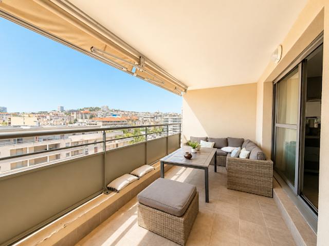Location Appartement 4 pièces 87.77 m2 Marseille 8ème