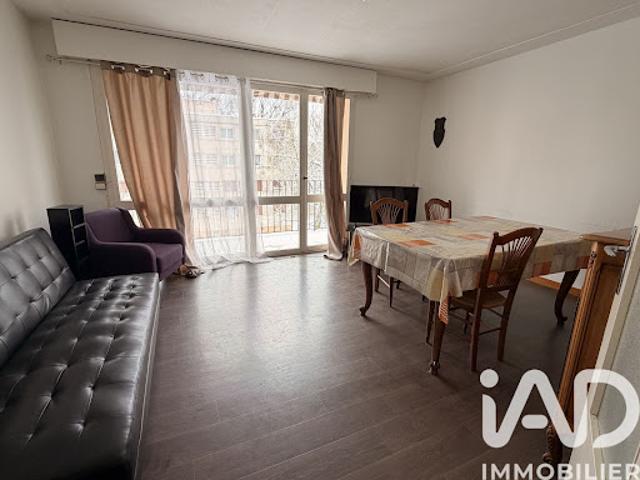 Location Appartement 4 pièces 87 m2 Soisy sur Seine