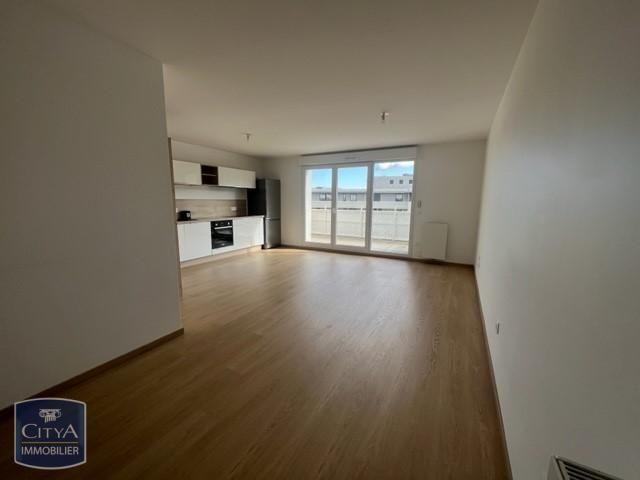 Location Appartement 4 pièces 87m² CHAMALIERES 63400