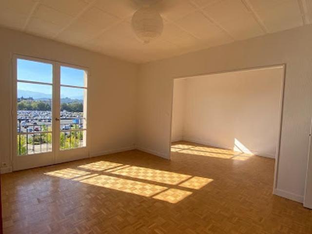 Location Appartement 4 pièces 84.95 m2 Pau