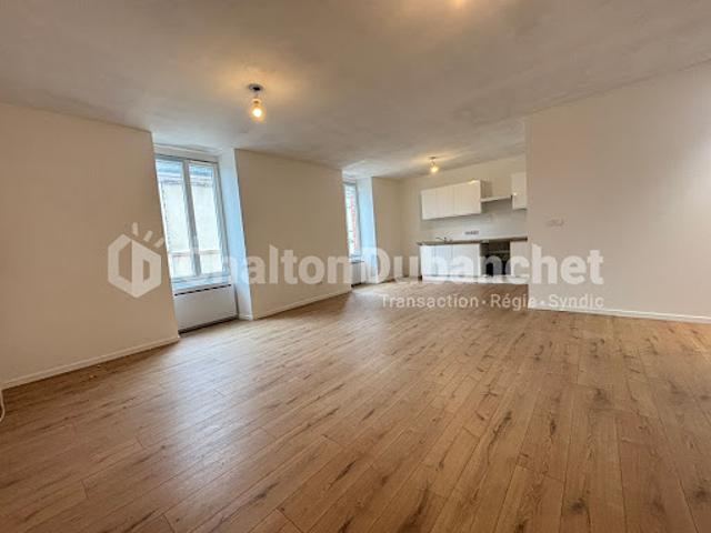 Location Appartement 4 pièces 84.33 m2 Regny