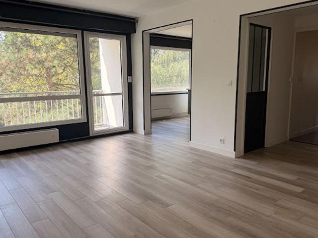Location Appartement 4 pièces 84.31 m2 Angers