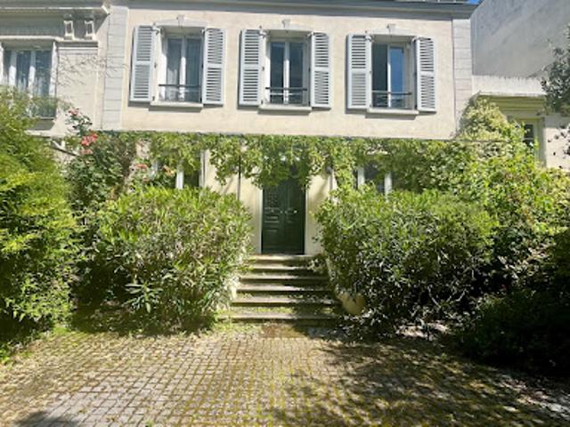 Location Appartement 4 pièces 84 m2 Vincennes