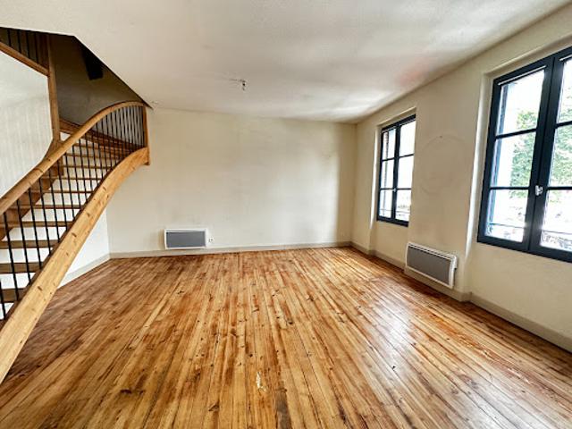 Location Appartement 4 pièces 84 m2 Caussade