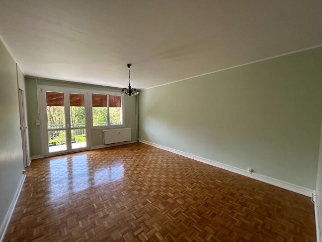 Location Appartement 4 pièces 84m²