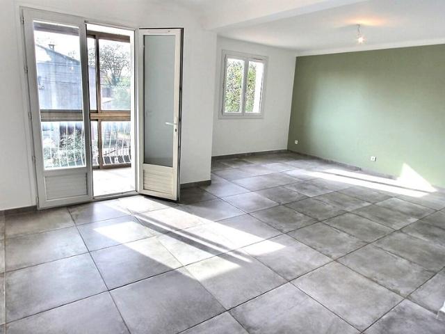 Location Appartement 4 pièces 84m²