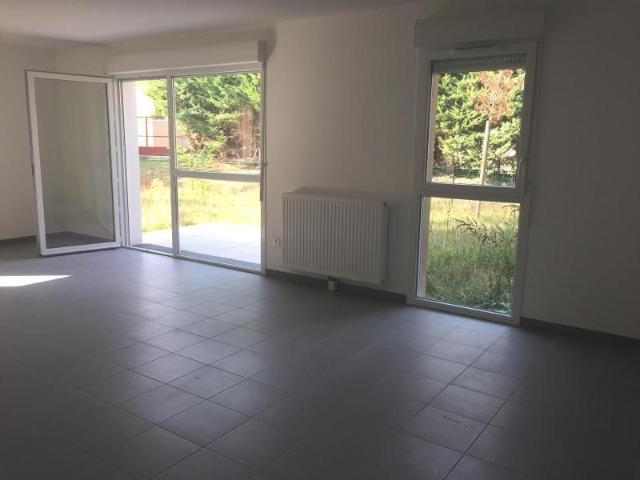Location Appartement 4 pièces 84m² ARTIGUES PRES BORDEAUX 33370