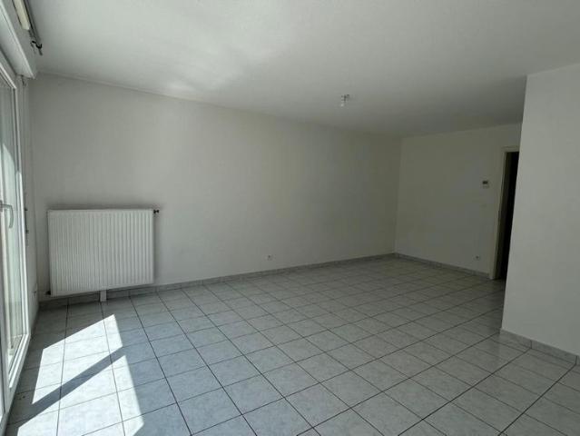 Location Appartement 4 pièces 84m² KINGERSHEIM 68260