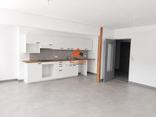 Location Appartement 4 pièces 84m² VICHY 03200