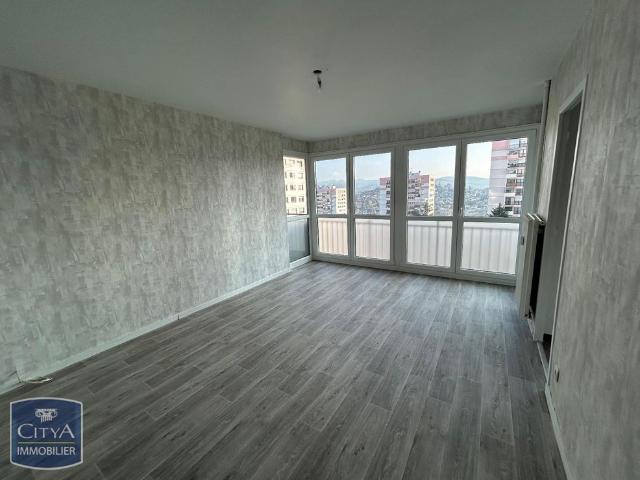 Location Appartement 4 pièces 84m² VILLARS 42390