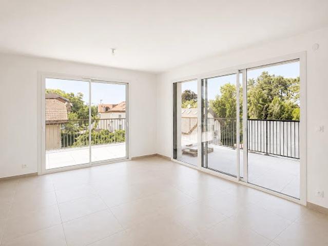 Location Appartement 4 pièces 85.57 m2 Evian les Bains