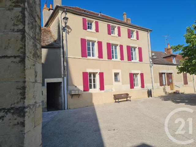 Location Appartement 4 pièces 85.66 m2 Luthenay Uxeloup