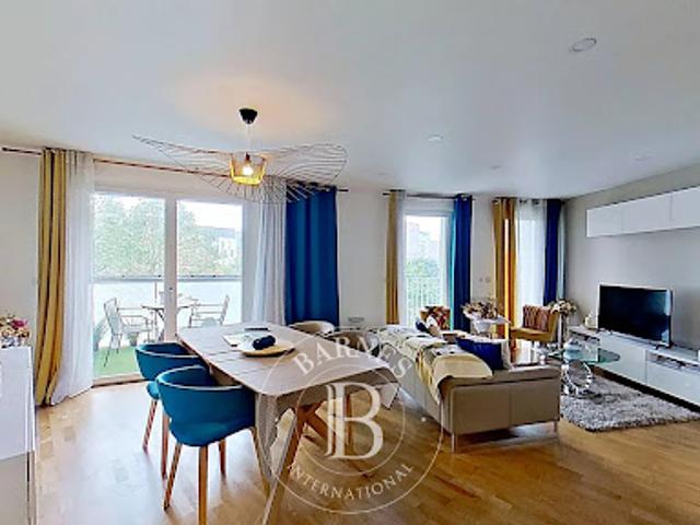 Location Appartement 4 pièces 85.92 m2 Asnieres sur seine