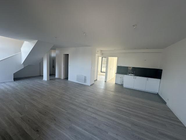 Location Appartement 4 pièces 85 m2 Ermont