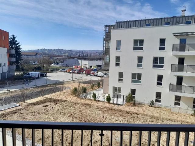 Location appartement 4 pièces 85m² à Meythet 74960