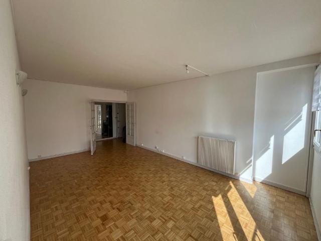 Location Appartement 4 pièces 85m² LA ROCHELLE 17000
