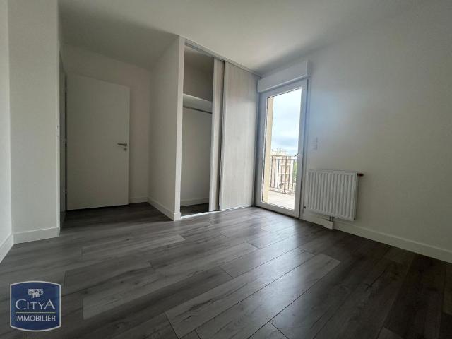 Location Appartement 4 pièces 85m² LE PONTET 84130