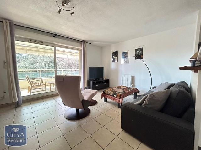 Location Appartement 4 pièces 85m² MARSEILLE 12ème