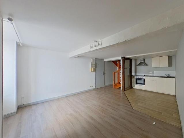 Location Appartement 4 pièces 85m² POITIERS 86000