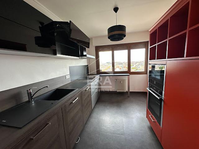 Location Appartement 4 pièces 86.45 m2 Chateauroux