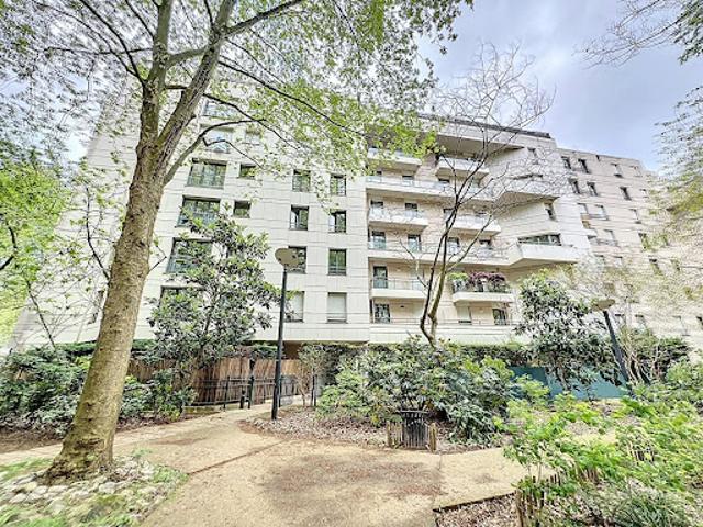 Location Appartement 4 pièces 86.73 m2 Courbevoie