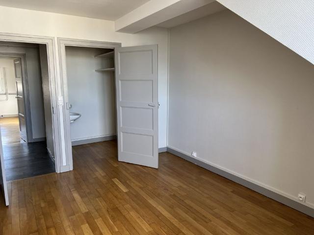 Location Appartement 4 pièces 86m² LIMOGES 87000