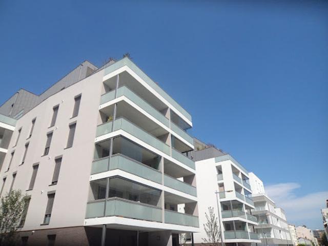 Location Appartement 4 pièces 88.8 m2 Lyon 8ème