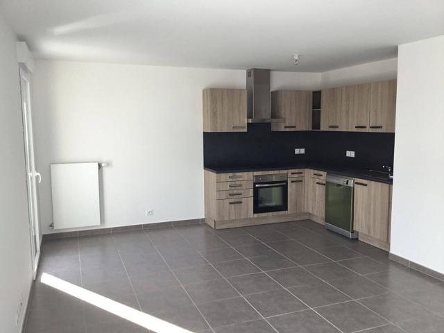 Location appartement 4 pièces 88.06 m² à Ferney Voltaire 01210 2 419,00 € / mois CC