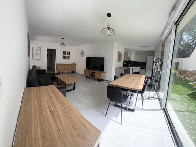 Location Appartement 4 pièces 88.1 m2 Nimes
