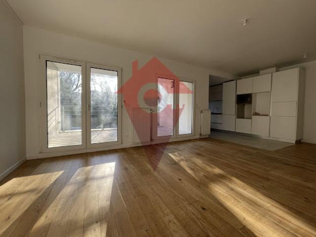 Location Appartement 4 pièces 88 m2 Antony