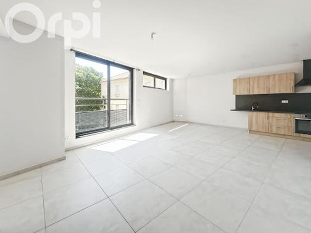 Location Appartement 4 pièces 88.57 m2 Aubenas