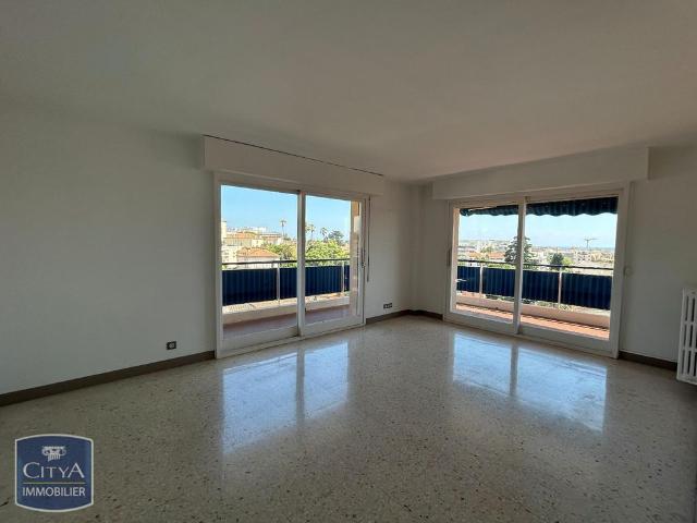 Location Appartement 4 pièces 88m² CANNES 06400
