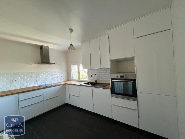 Location Appartement 4 pièces 88m² CHATEAUROUX 36000