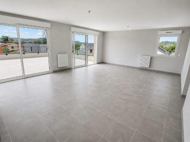 Location Appartement 4 pièces 88m² AUBIERE 63170