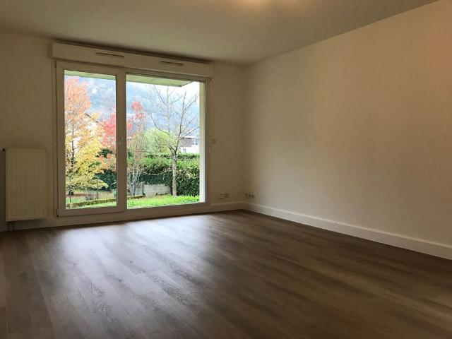 Location Appartement 4 pièces 88m² BESANCON 25000
