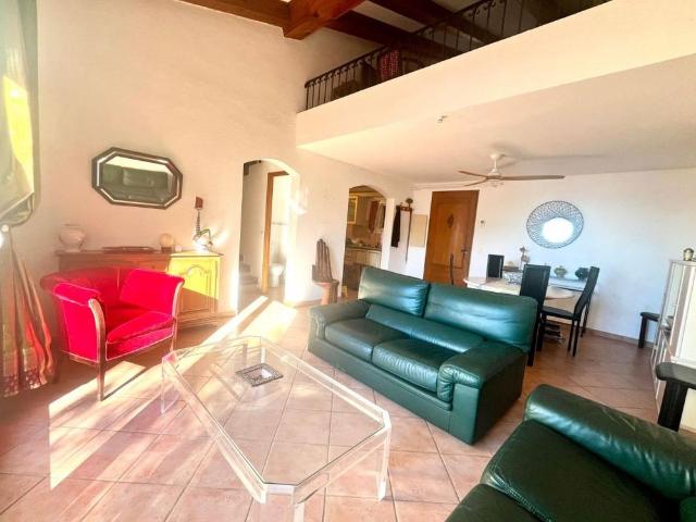 Location Appartement 4 pièces 88m² L ILE ROUSSE 20220