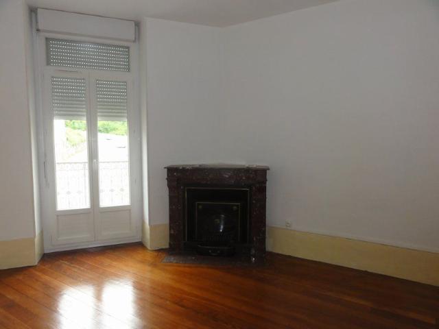 Location Appartement 4 pièces 88m² LE CREUSOT 71200