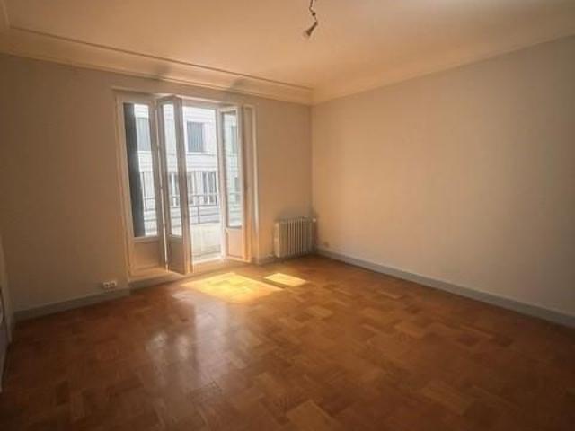 Location Appartement 4 pièces 88m² LYON 7ème