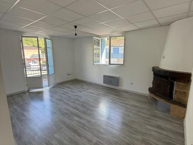 Location Appartement 4 pièces 88m² TOURRETTE LEVENS 06690